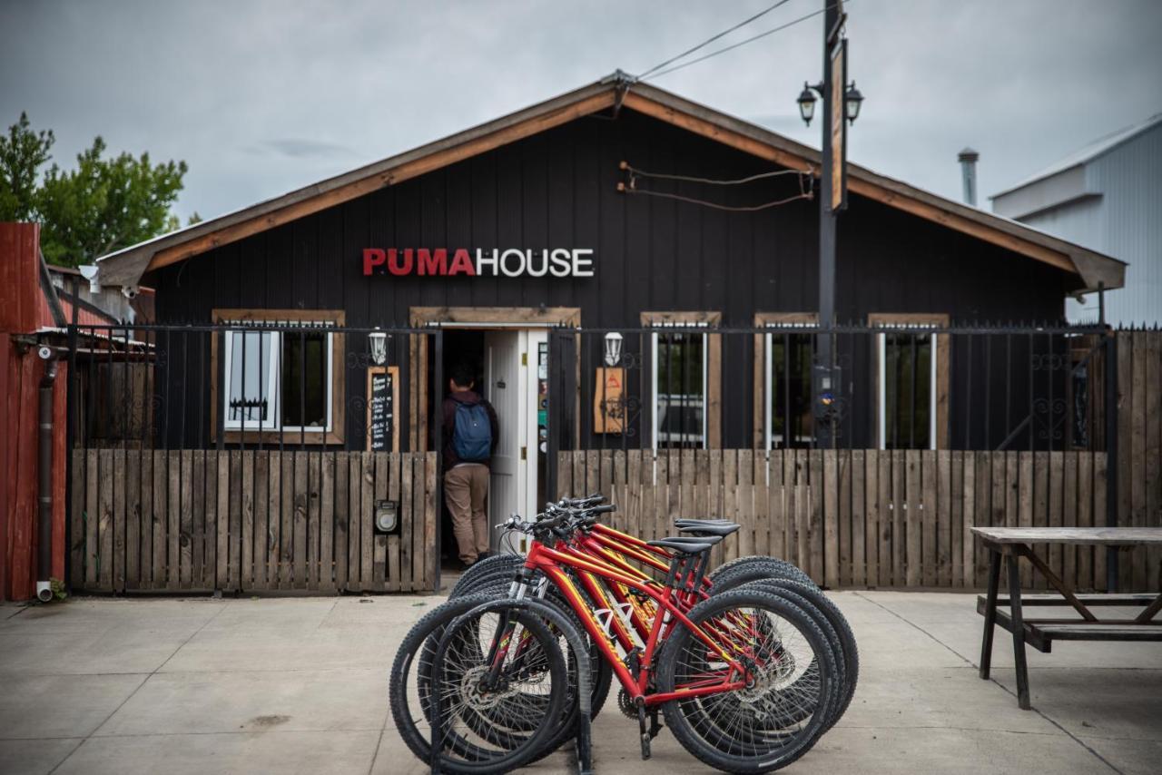Puma House Hostel Puerto Natales Buitenkant foto